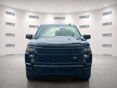 Used 2025 Chevrolet Silverado 1500 Custom RWD image 2