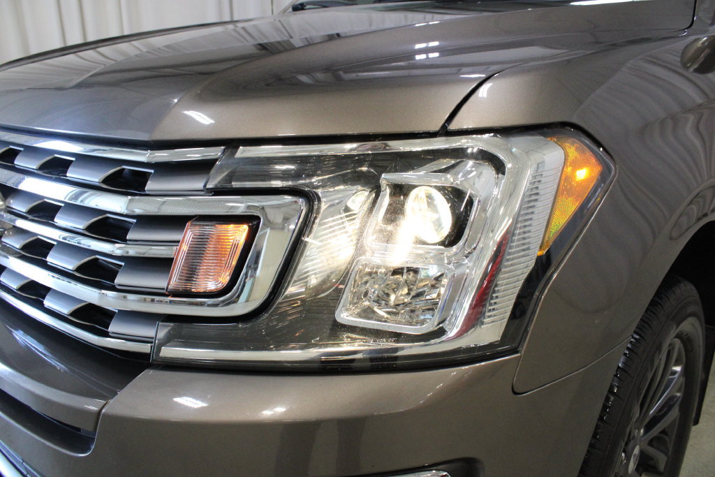 Used 2019 Ford Expedition Limited w/ Equipment Group 301A AWD/4WD image 35