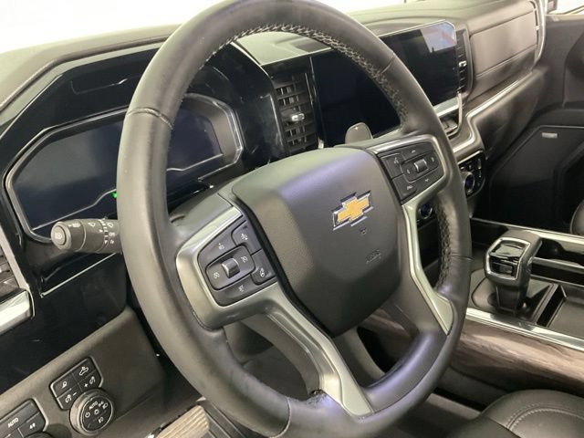 Used 2023 Chevrolet Silverado 1500 LTZ AWD/4WD image 21