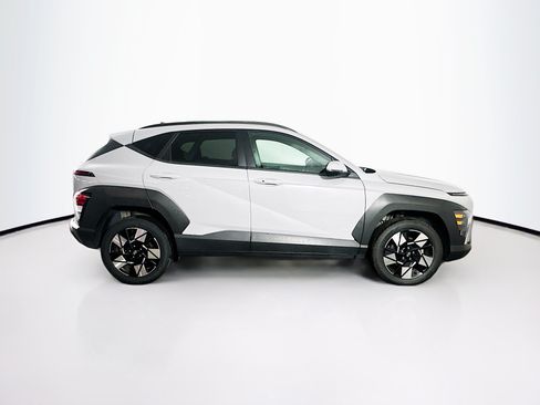 Used 2024 Hyundai Kona SEL AWD/4WD image 10