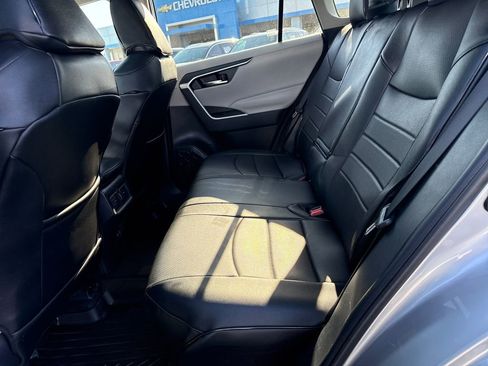 Used 2020 Toyota RAV4 XLE w/ Convenience Package image 29