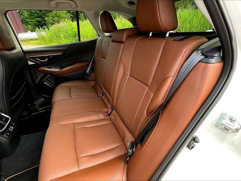 Used 2025 Subaru Outback Touring XT image 22