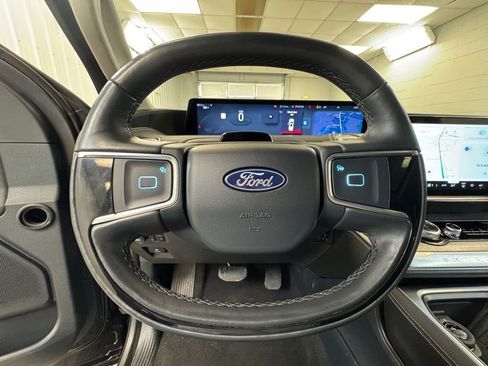 Used 2025 Ford Expedition Max Platinum image 36