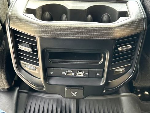 Used 2024 RAM 3500 Limited AWD/4WD image 22