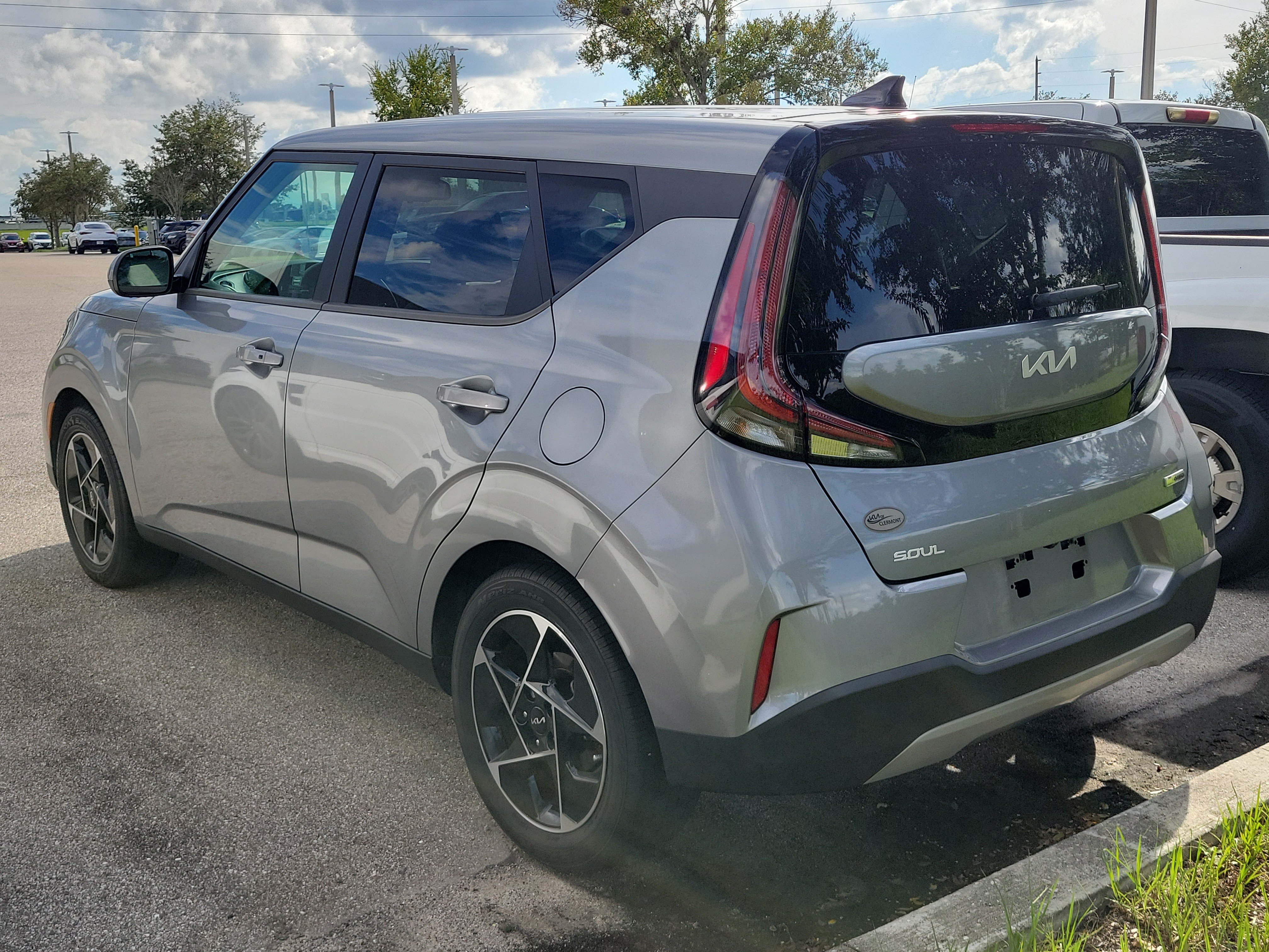 Used 2023 Kia Soul EX FWD image 4