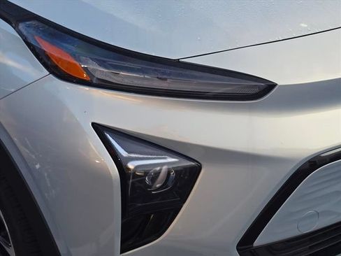 Certified 2023 Chevrolet Bolt EUV Premier FWD image 31