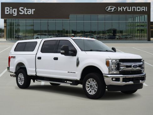Used 2019 Ford F250 XLT w/ XLT Value Package AWD/4WD image 6