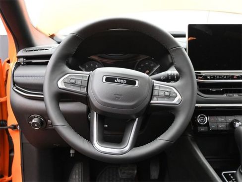 New 2026 Jeep Compass Latitude w/ Sun and Sound Group image 27