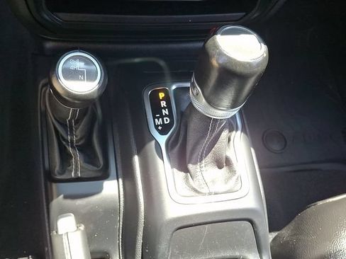 Used 2021 Jeep Gladiator Overland w/ Popular Equipment Package AWD/4WD image 15