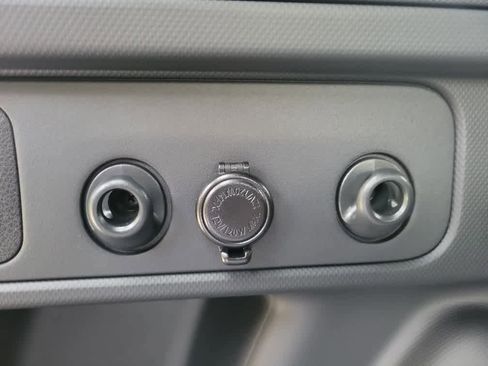 Certified 2025 Subaru Forester Premium image 32