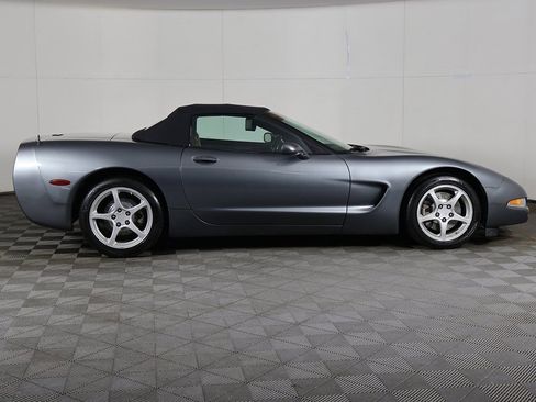 Used 2003 Chevrolet Corvette Convertible w/ Preferred Equipment Group1 image 15