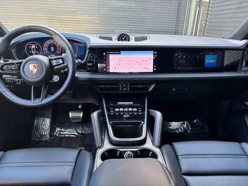 Certified 2025 Porsche Cayenne GTS w/ Technology Package image 12