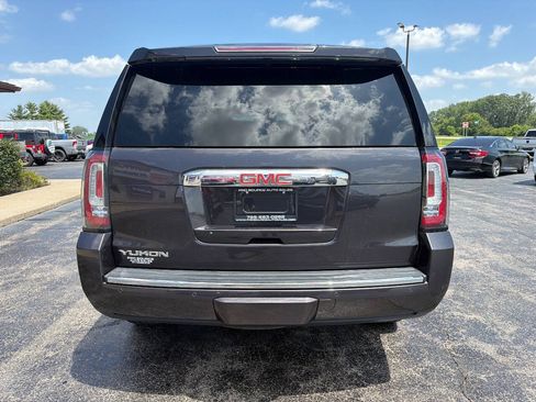 Used 2016 GMC Yukon Denali w/ Open Road Package AWD/4WD image 7