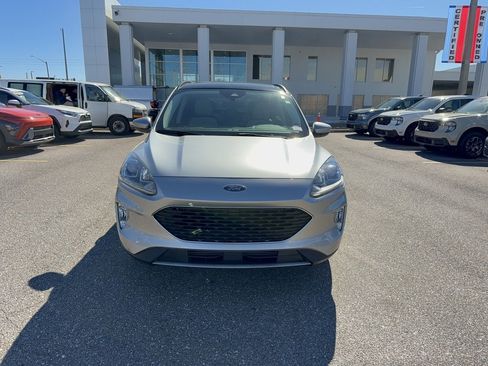 Certified 2022 Ford Escape SEL image 3