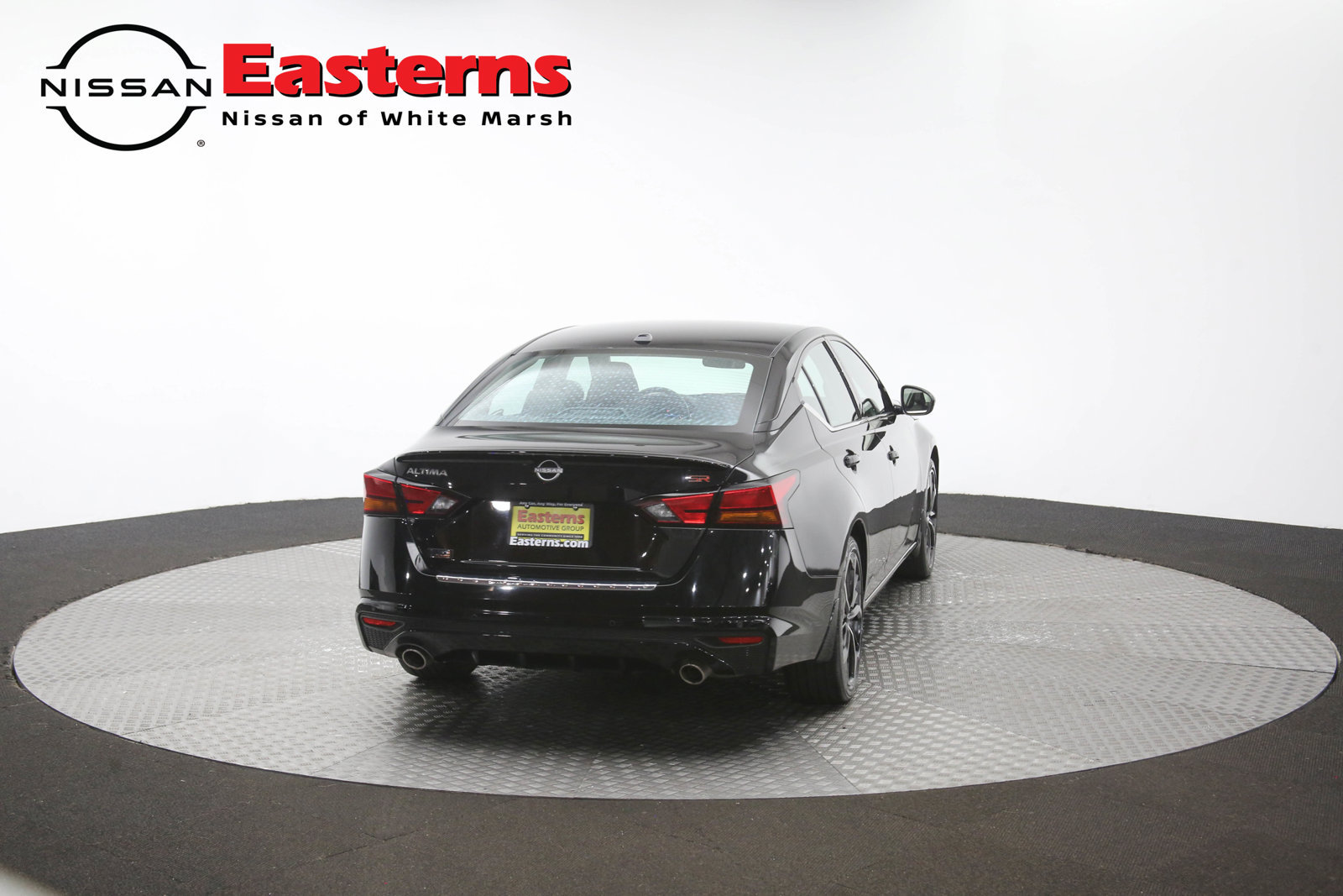 Used 2023 Nissan Altima 2.5 SR FWD image 37