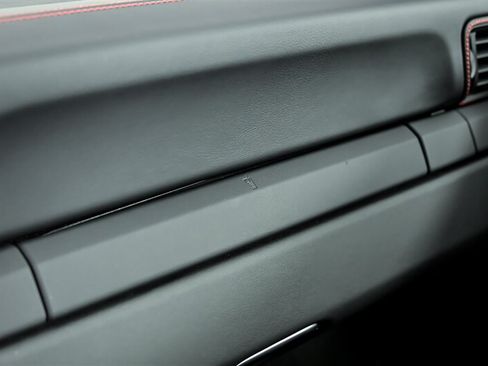 Used 2019 Porsche 911 Speedster RWD image 31