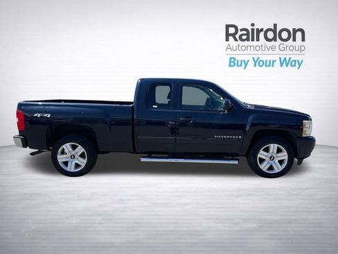 Used 2007 Chevrolet Silverado 1500 LTZ w/ Safety Package AWD/4WD image 8