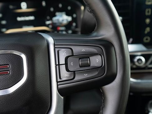 Used 2024 GMC Sierra 1500 SLT image 28