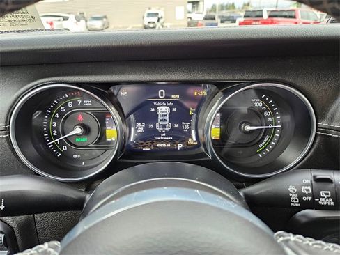 Used 2022 Jeep Wrangler Unlimited Sahara image 21