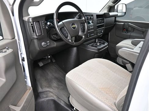 Used 2022 Chevrolet Express 2500 w/ Driver Convenience Package image 2