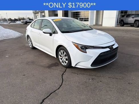 Used 2024 Toyota Corolla LE image 16