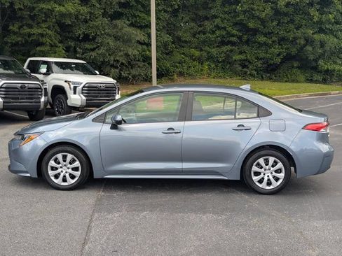 Used 2024 Toyota Corolla LE FWD image 4