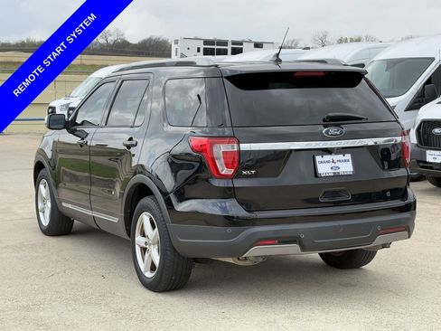 Used 2019 Ford Explorer XLT w/ Equipment Group 201A image 6
