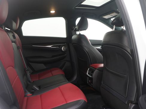 Used 2025 INFINITI QX55 Sensory w/ Lighting Package image 12