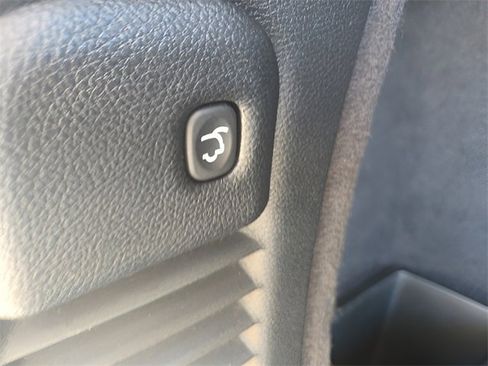 Used 2023 Dodge Durango GT image 31