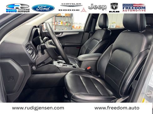 Used 2024 Ford Escape Platinum image 10