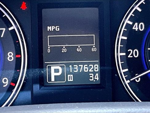 Used 2011 INFINITI G37 x Sedan w/ Premium Pkg AWD/4WD image 15