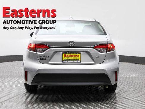 Used 2023 Toyota Corolla LE image 6