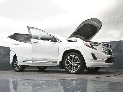 Used 2020 GMC Terrain Denali w/ LPO, Floor Liner Package AWD/4WD image 35