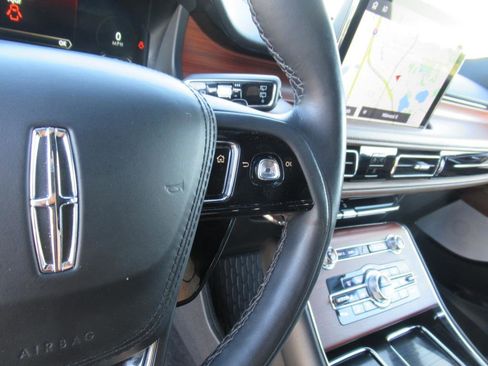 Used 2023 Lincoln Aviator Reserve w/ Equipment Group 201A image 18