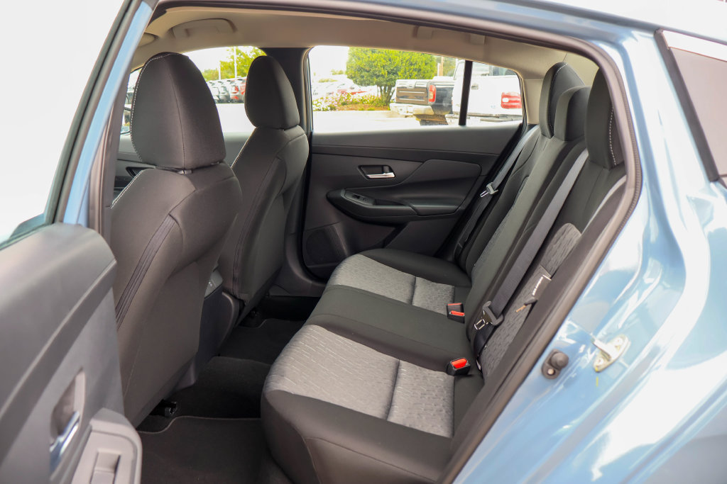 New 2027 Nissan Sentra SV FWD image 8