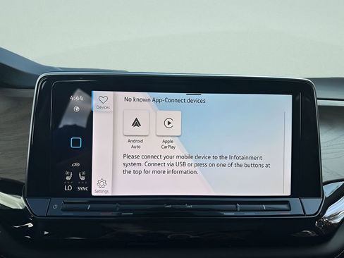 New 2026 Volkswagen Atlas SE FWD image 18