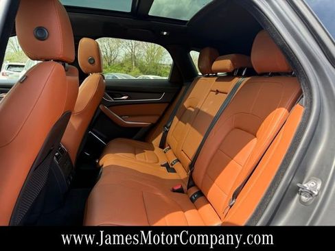 Used 2025 Jaguar F-PACE R-Dynamic S image 18