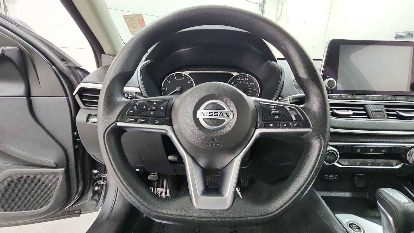 Used 2022 Nissan Altima 2.5 SV FWD image 16