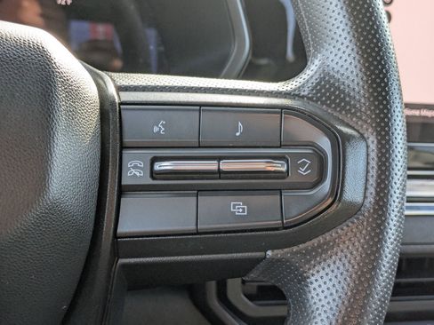 Used 2023 Chevrolet Colorado Trail Boss w/ Technology Package image 22