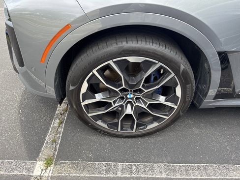 Certified 2024 BMW X7 M60i AWD/4WD image 30