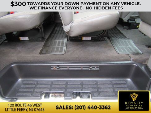 Used 2015 Chevrolet Express 2500 LS image 30