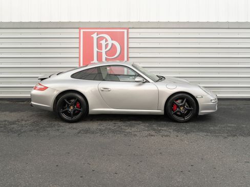 Used 2005 Porsche 911 Carrera image 36