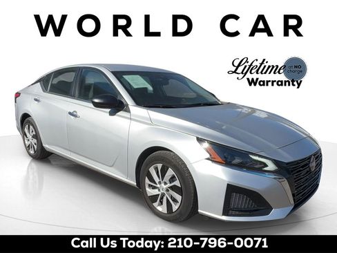 Certified 2024 Nissan Altima 2.5 S image 1