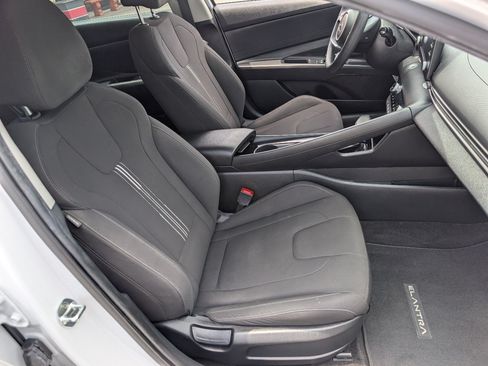 Used 2022 Hyundai Elantra Blue w/ Cargo Package FWD image 7