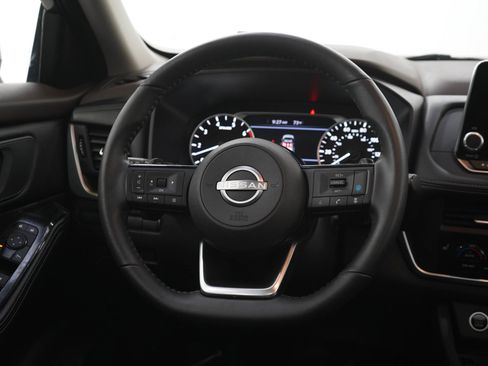 Used 2023 Nissan Rogue SV w/ SV Premium B Package AWD/4WD image 17
