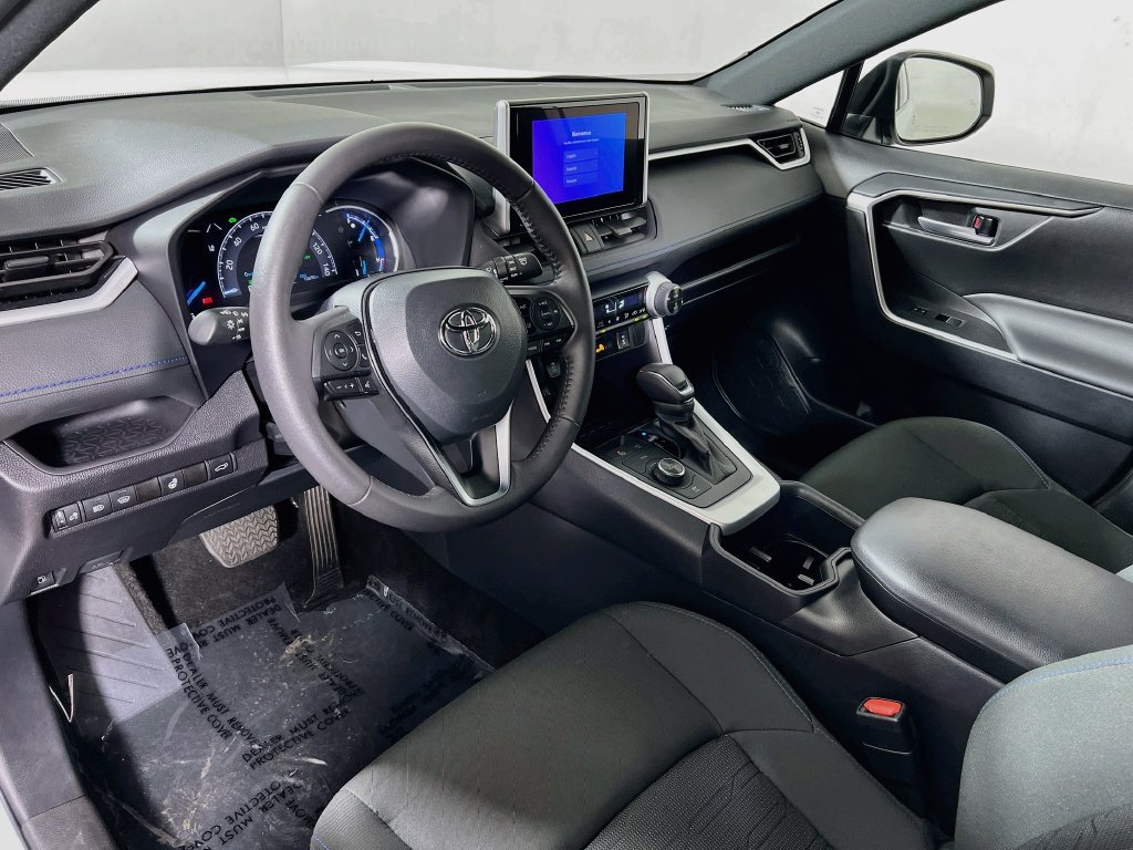 Certified 2025 Toyota RAV4 SE w/ Convenience Package AWD/4WD image 9
