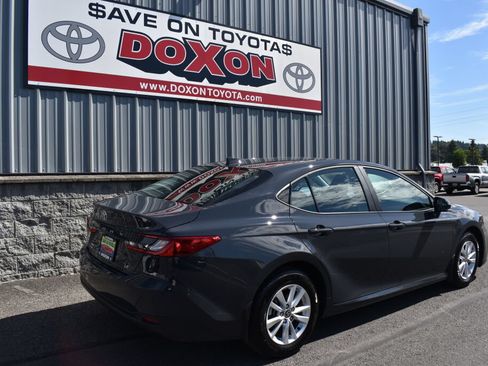 Used 2026 Toyota Camry LE w/ Convenience Package AWD/4WD image 5