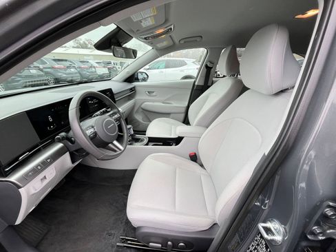 Used 2025 Hyundai Kona SEL image 27