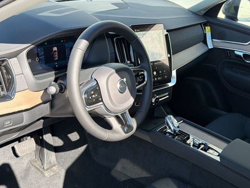 New 2026 Volvo XC90 B5 Plus AWD/4WD image 4