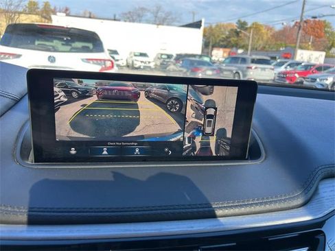 Used 2024 Acura MDX SH-AWD w/ Advance Package image 18